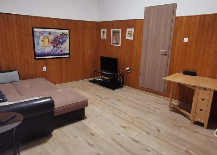 Center Krt13 דירה